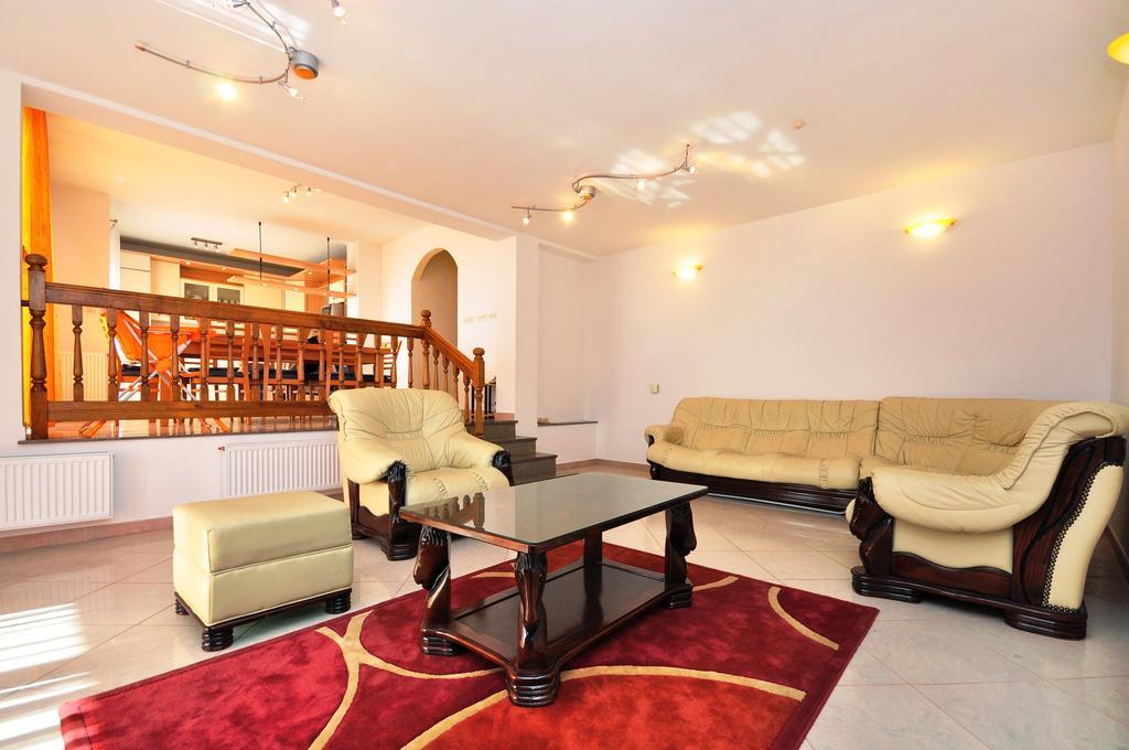 Apartment Luxury Cream Kaštela 部屋 写真