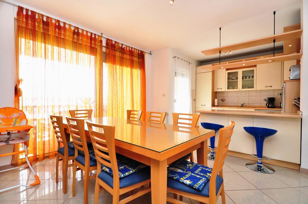 Apartment Luxury Cream Kaštela 部屋 写真