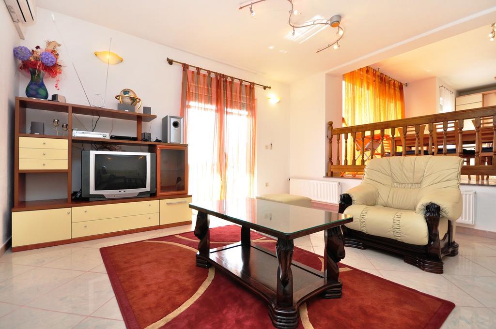 Apartment Luxury Cream Kaštela 部屋 写真